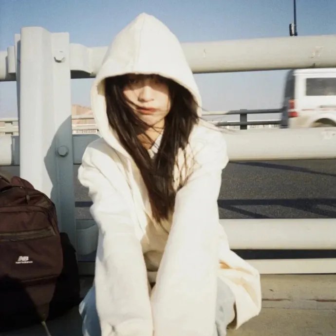 和帅哥一起吃饭